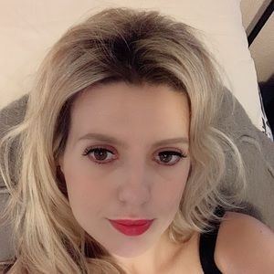 Meet your Posher, Marie